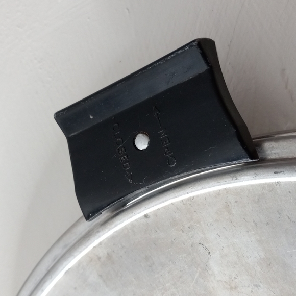 Kromex cake cover aluminum vintage - Picture 8 of 10